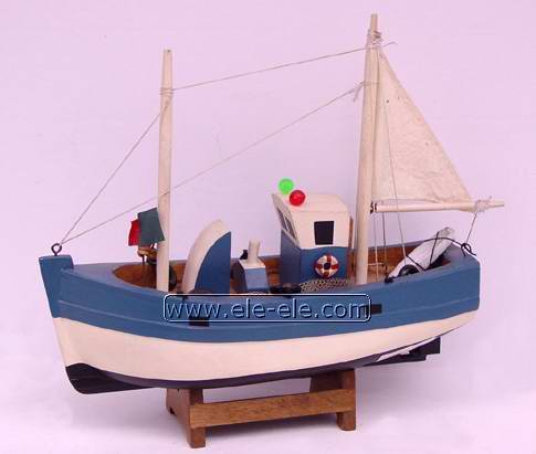 ship model and ship in bottle