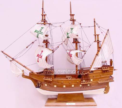 ship model and ship in bottle