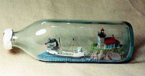 ship model and ship in bottle