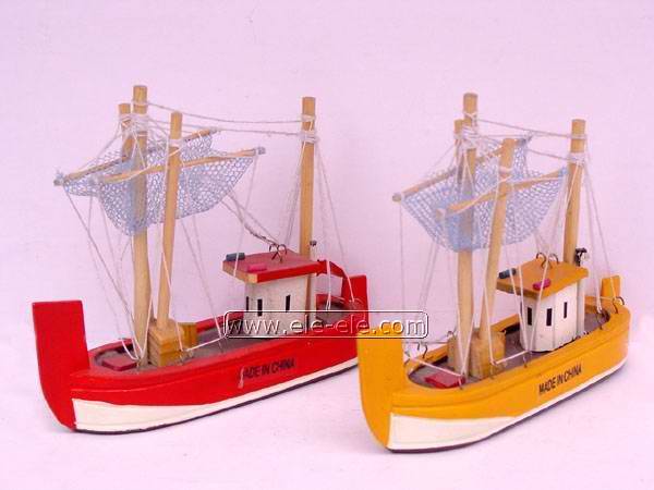 ship model and ship in bottle