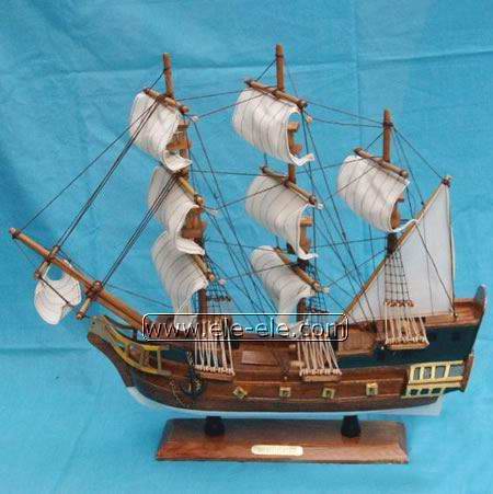 ship model and ship in bottle